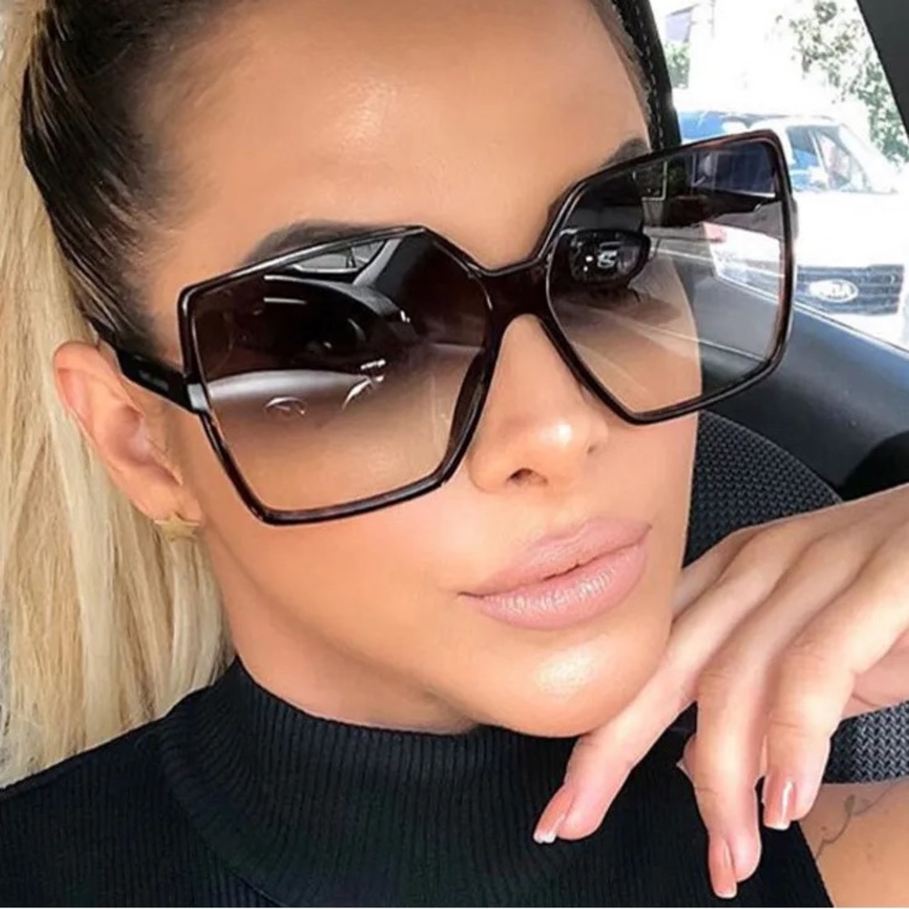 BOGO! The Felicity Sunnies - Oversized boxy Sunglasses - Boutique NEW